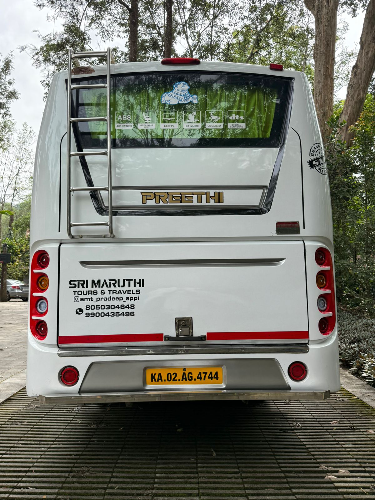 21 Seater Bus Side View